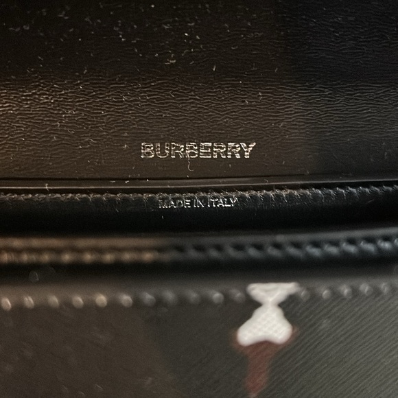 New authentic Burberry bag - Picture 9 of 10